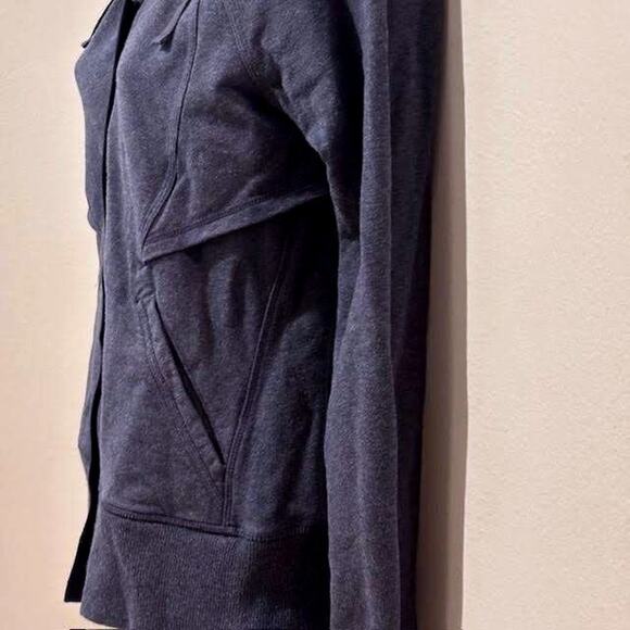 Lululemon Full Zip Vented Scuba Sweatshirt Chambray Heather Navy Womens Size 6 - Picture 4 of 14